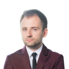 Илья Ильичев — преподаватель курса